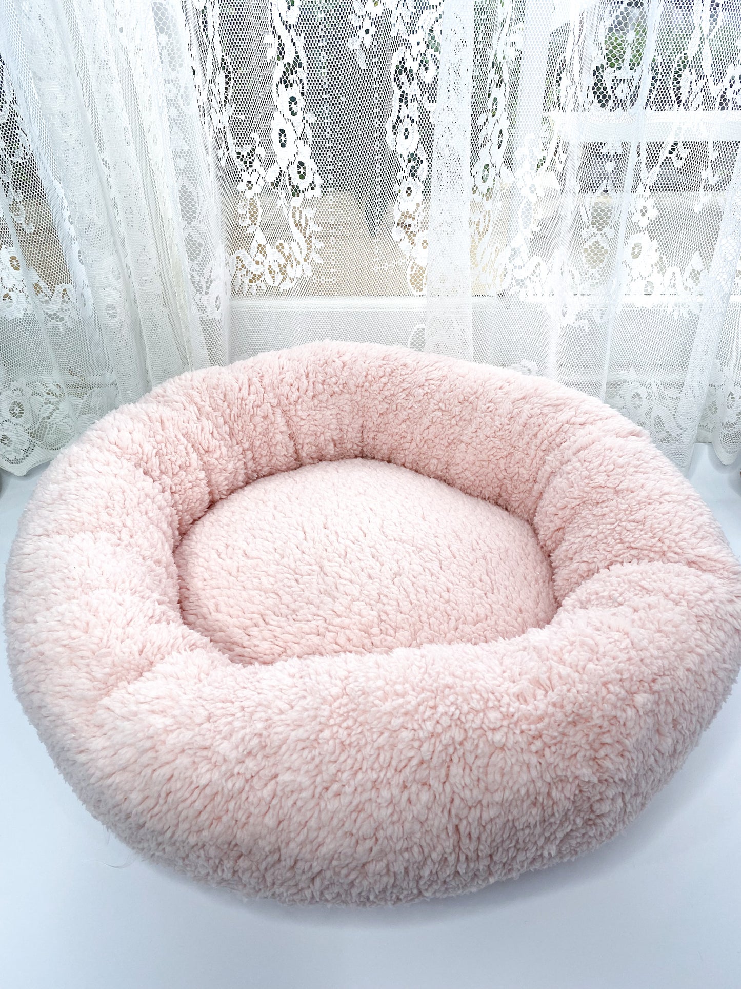 Round Cozy Pink Dog Bed